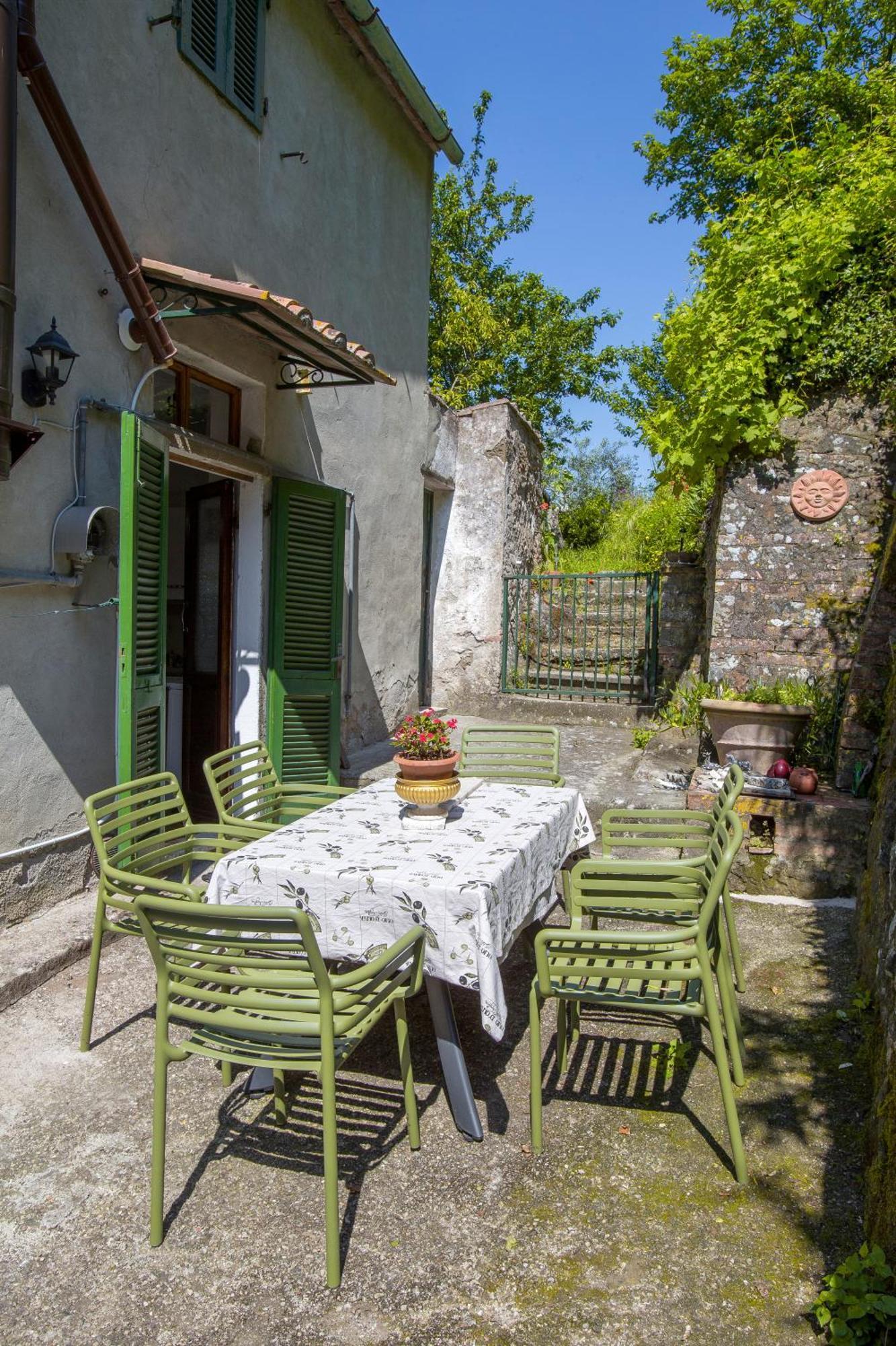 شقة Casina Orione بمونتيكاتيني فال دي سيسينا المظهر الخارجي الصورة